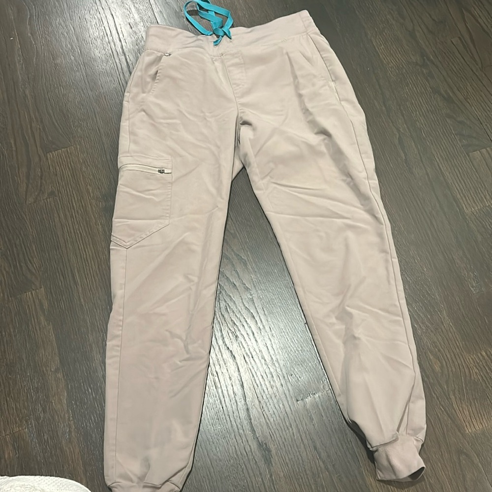 FIGS scrubs Technical Collection Size Small